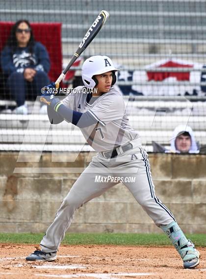 Thumbnail 1 in Aquinas vs. Yorba Linda (National Classic) photogallery.