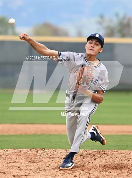 Thumbnail 2 in Aquinas vs. Yorba Linda (National Classic) photogallery.