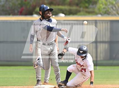 Thumbnail 1 in Aquinas vs. Yorba Linda (National Classic) photogallery.