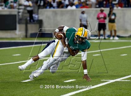Thumbnail 2 in Park Crossing vs. Jefferson Davis (Montgomery Public Schools Kickoff Classic) photogallery.