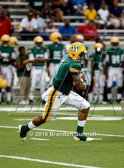 Thumbnail 2 in Park Crossing vs. Jefferson Davis (Montgomery Public Schools Kickoff Classic) photogallery.