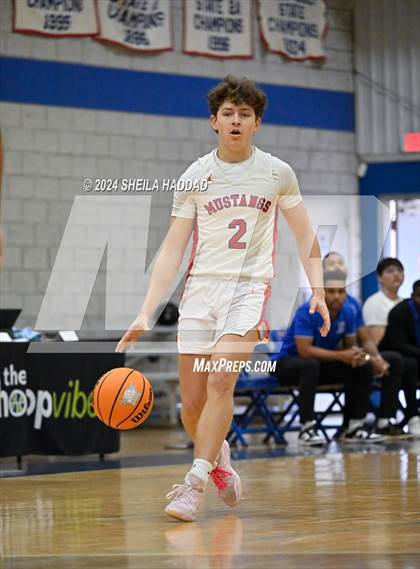 Thumbnail 2 in Boca Ciega vs Northside Christian photogallery.