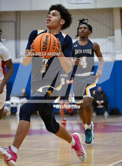 Thumbnail 2 in Boca Ciega vs Northside Christian photogallery.