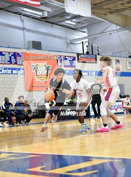Thumbnail 1 in Boca Ciega vs Northside Christian photogallery.