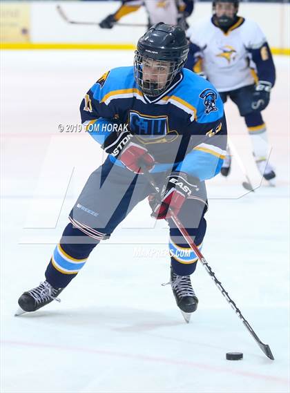 Thumbnail 1 in Vernon vs Sparta/Jefferson (Halvorsen Cup Semifinal) photogallery.