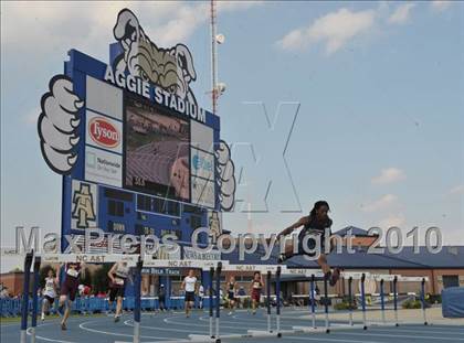Thumbnail 2 in New Balance Nationals photogallery.