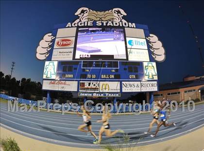 Thumbnail 1 in New Balance Nationals photogallery.