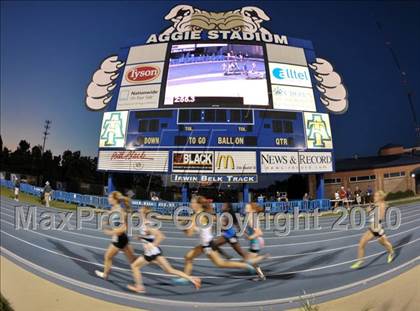 Thumbnail 1 in New Balance Nationals photogallery.