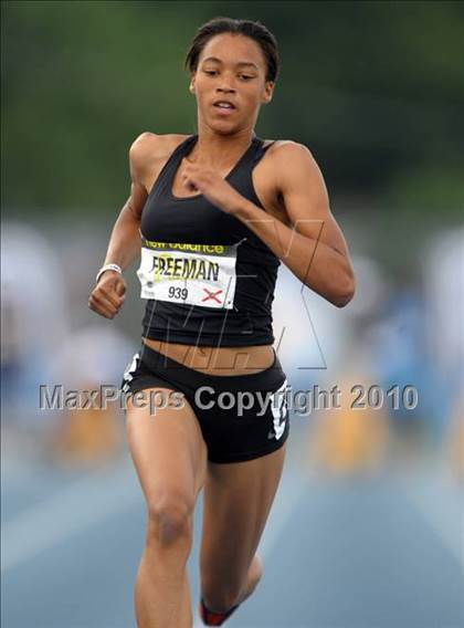 Thumbnail 1 in New Balance Nationals photogallery.