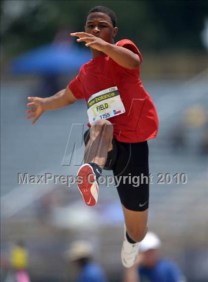 Thumbnail 2 in New Balance Nationals photogallery.