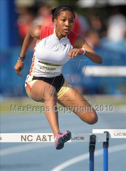 Thumbnail 2 in New Balance Nationals photogallery.
