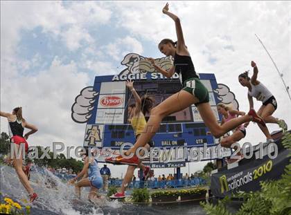Thumbnail 3 in New Balance Nationals photogallery.