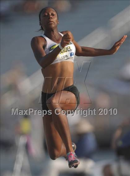 Thumbnail 2 in New Balance Nationals photogallery.