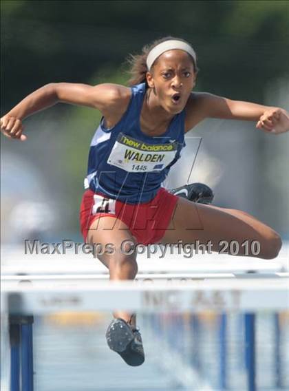 Thumbnail 3 in New Balance Nationals photogallery.