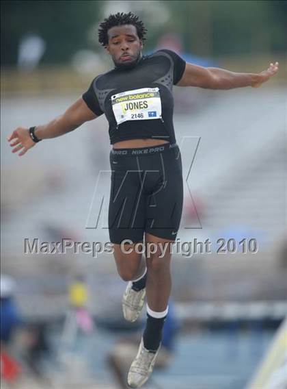 Thumbnail 3 in New Balance Nationals photogallery.