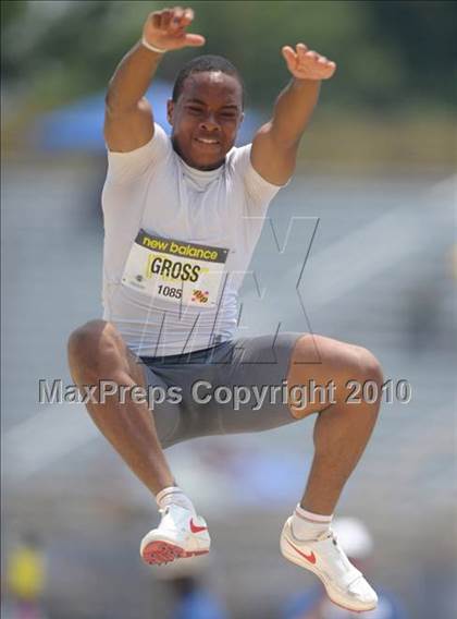 Thumbnail 1 in New Balance Nationals photogallery.