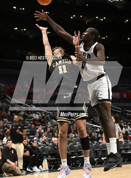 Thumbnail 2 in San Gabriel Academy vs. Canyon photogallery.