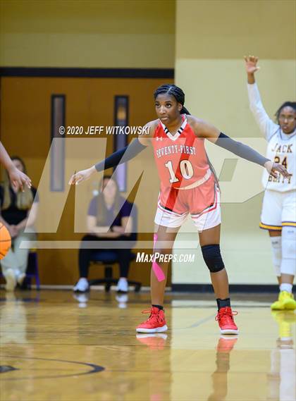 Thumbnail 1 in Seventy-First @ Jack Britt (SAC Conference Championship) photogallery.