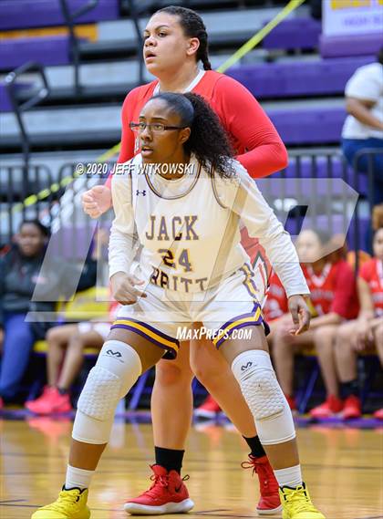Thumbnail 2 in Seventy-First @ Jack Britt (SAC Conference Championship) photogallery.