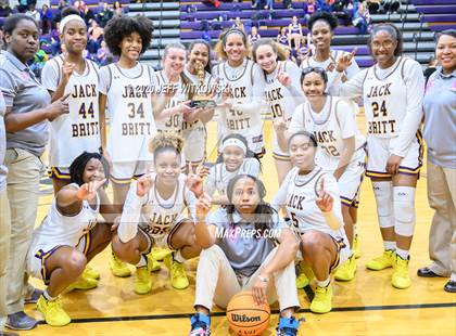 Thumbnail 1 in Seventy-First @ Jack Britt (SAC Conference Championship) photogallery.