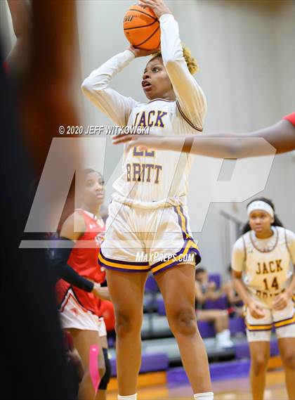 Thumbnail 1 in Seventy-First @ Jack Britt (SAC Conference Championship) photogallery.