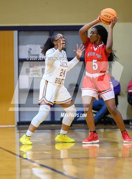 Thumbnail 1 in Seventy-First @ Jack Britt (SAC Conference Championship) photogallery.