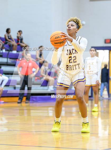 Thumbnail 2 in Seventy-First @ Jack Britt (SAC Conference Championship) photogallery.