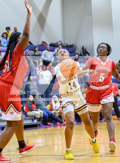Thumbnail 3 in Seventy-First @ Jack Britt (SAC Conference Championship) photogallery.