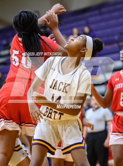 Thumbnail 1 in Seventy-First @ Jack Britt (SAC Conference Championship) photogallery.