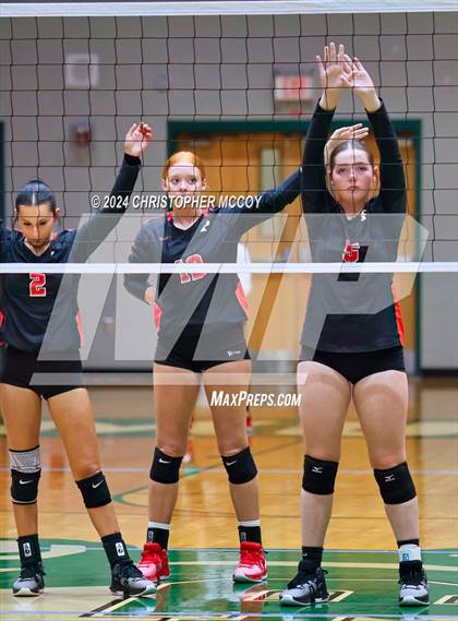 Thumbnail 3 in Palmetto vs. Lakewood Ranch photogallery.