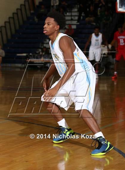 Thumbnail 3 in Redondo Union vs. Putnam City West (Tarkanian Classic) photogallery.