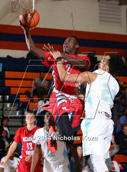 Thumbnail 3 in Redondo Union vs. Putnam City West (Tarkanian Classic) photogallery.