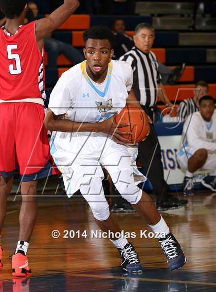 Thumbnail 2 in Redondo Union vs. Putnam City West (Tarkanian Classic) photogallery.