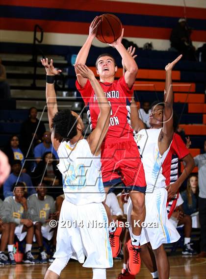 Thumbnail 3 in Redondo Union vs. Putnam City West (Tarkanian Classic) photogallery.