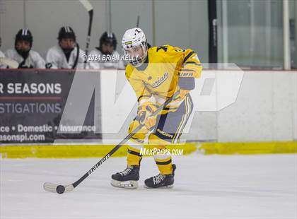 Thumbnail 3 in Xaverian Brothers @ Duxbury photogallery.