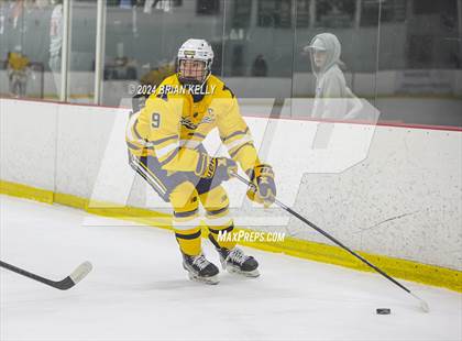 Thumbnail 3 in Xaverian Brothers @ Duxbury photogallery.