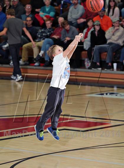Thumbnail 1 in Campbell County @ Maryville (Renasant Bank Christmas Tournament) photogallery.