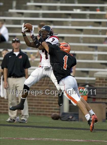 Thumbnail 2 in Oak Hills vs. Anderson (Skyline Crosstown Showdown) photogallery.