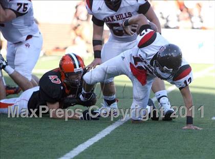 Thumbnail 1 in Oak Hills vs. Anderson (Skyline Crosstown Showdown) photogallery.