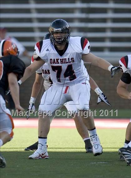 Thumbnail 3 in Oak Hills vs. Anderson (Skyline Crosstown Showdown) photogallery.