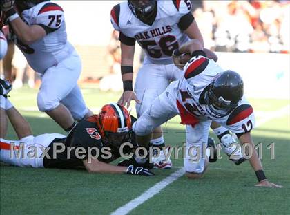 Thumbnail 3 in Oak Hills vs. Anderson (Skyline Crosstown Showdown) photogallery.