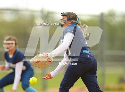 Thumbnail 2 in Bishop Grimes vs Weedsport photogallery.