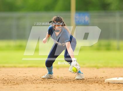 Thumbnail 3 in Bishop Grimes vs Weedsport photogallery.