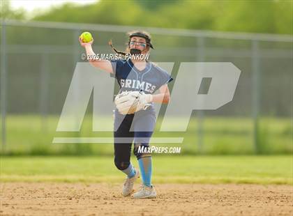 Thumbnail 3 in Bishop Grimes vs Weedsport photogallery.