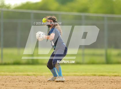 Thumbnail 2 in Bishop Grimes vs Weedsport photogallery.
