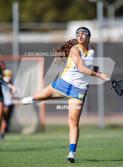 Thumbnail 1 in Mission Vista @ Mira Mesa photogallery.