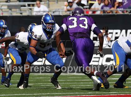 Thumbnail 2 in Oscar Smith vs. Pickerington Central (Kirk Herbstreit National Kickoff Classic) photogallery.