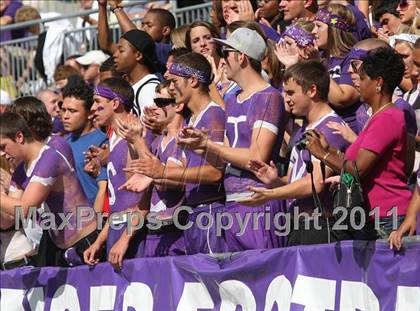 Thumbnail 1 in Oscar Smith vs. Pickerington Central (Kirk Herbstreit National Kickoff Classic) photogallery.