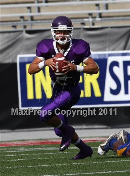 Thumbnail 3 in Oscar Smith vs. Pickerington Central (Kirk Herbstreit National Kickoff Classic) photogallery.