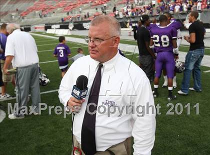 Thumbnail 2 in Oscar Smith vs. Pickerington Central (Kirk Herbstreit National Kickoff Classic) photogallery.